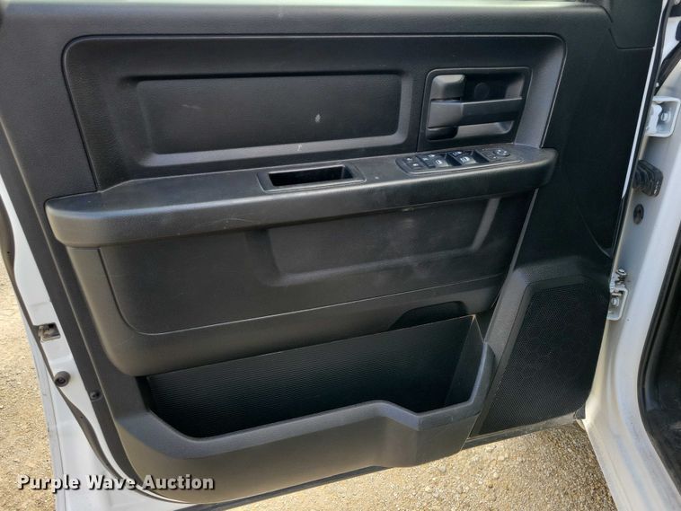image for item DZ7081 2019 RAM 1500 Crew Cab pickup truck