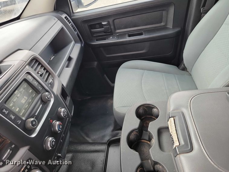 image for item DZ7081 2019 RAM 1500 Crew Cab pickup truck