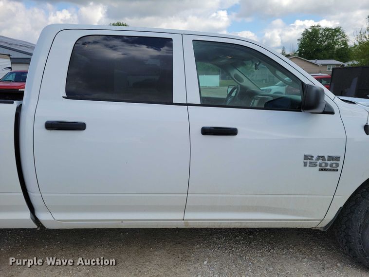 image for item DZ7081 2019 RAM 1500 Crew Cab pickup truck