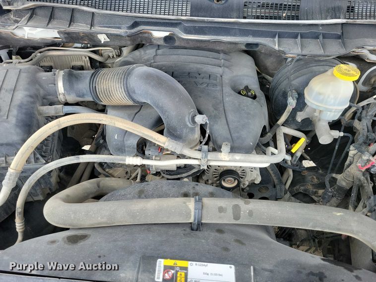 image for item DZ7081 2019 RAM 1500 Crew Cab pickup truck