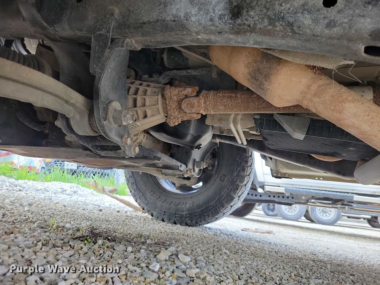 image for item DZ7081 2019 RAM 1500 Crew Cab pickup truck