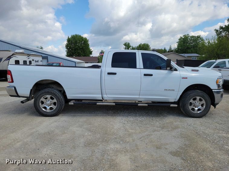 image for item DZ7082 2021 RAM 2500 Crew Cab pickup truck