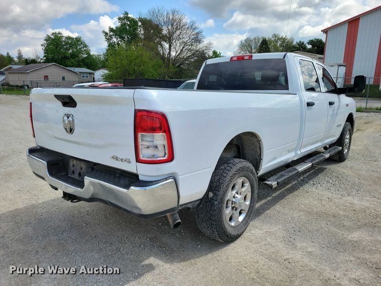 image for item DZ7082 2021 RAM 2500 Crew Cab pickup truck