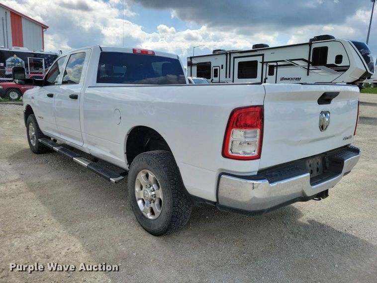 image for item DZ7082 2021 RAM 2500 Crew Cab pickup truck