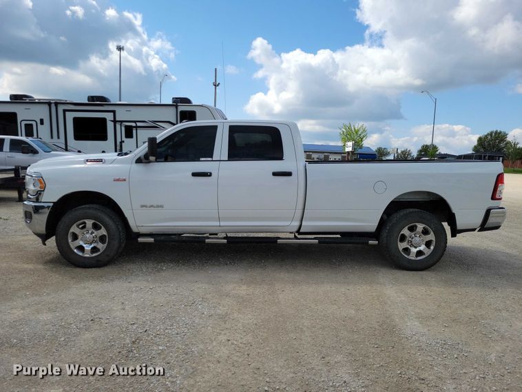 image for item DZ7082 2021 RAM 2500 Crew Cab pickup truck