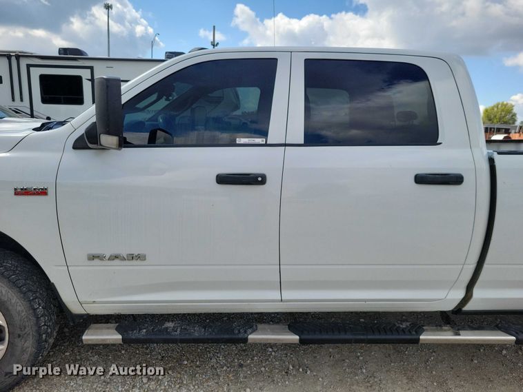 image for item DZ7082 2021 RAM 2500 Crew Cab pickup truck