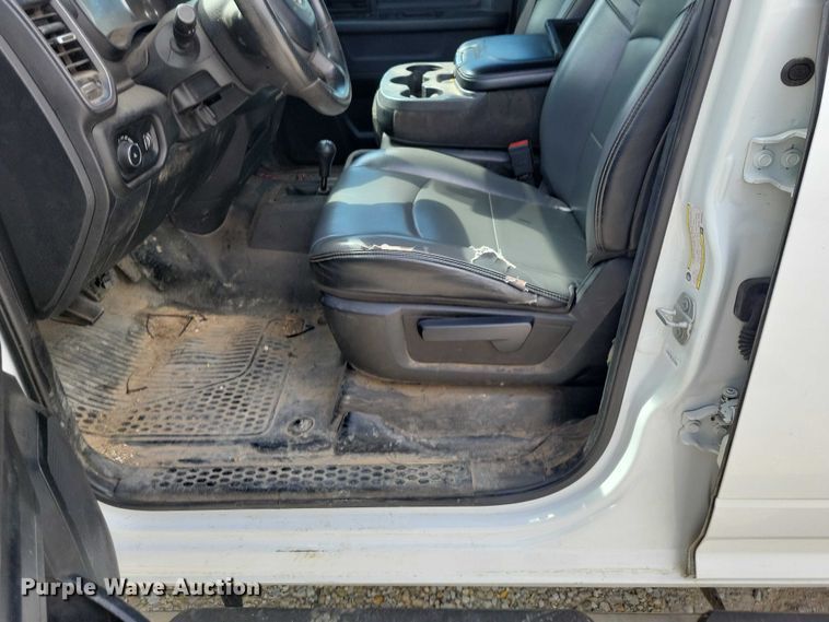 image for item DZ7082 2021 RAM 2500 Crew Cab pickup truck