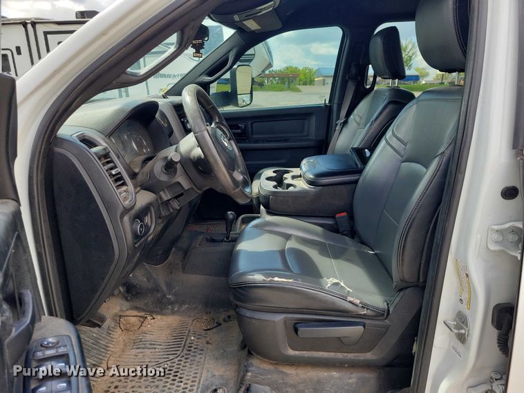 image for item DZ7082 2021 RAM 2500 Crew Cab pickup truck