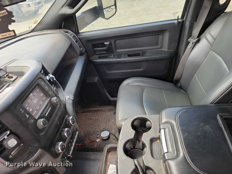 image for item DZ7082 2021 RAM 2500 Crew Cab pickup truck