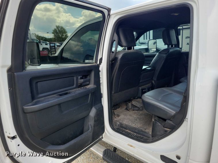image for item DZ7082 2021 RAM 2500 Crew Cab pickup truck