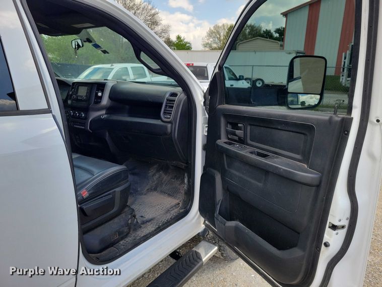 image for item DZ7082 2021 RAM 2500 Crew Cab pickup truck