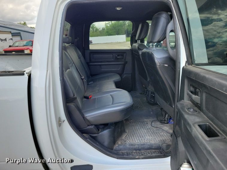image for item DZ7082 2021 RAM 2500 Crew Cab pickup truck