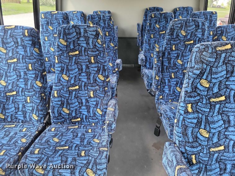 image for item DZ7083 2014 Ford E450 shuttle bus
