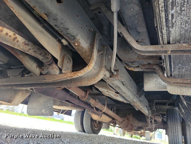 image for item DZ7083 2014 Ford E450 shuttle bus