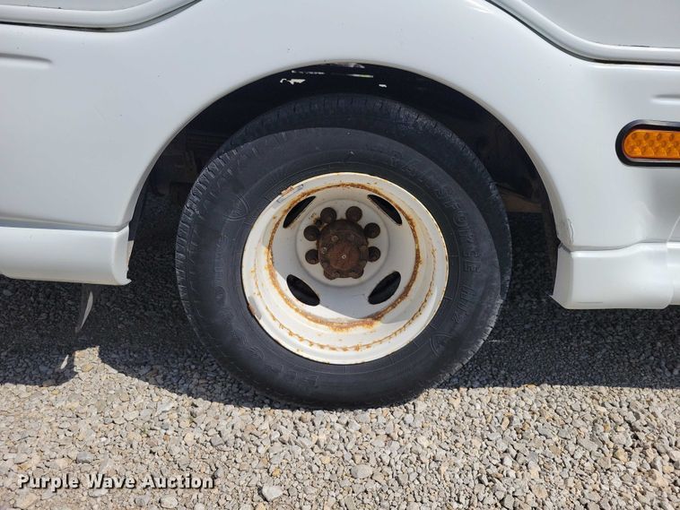 image for item DZ7083 2014 Ford E450 shuttle bus
