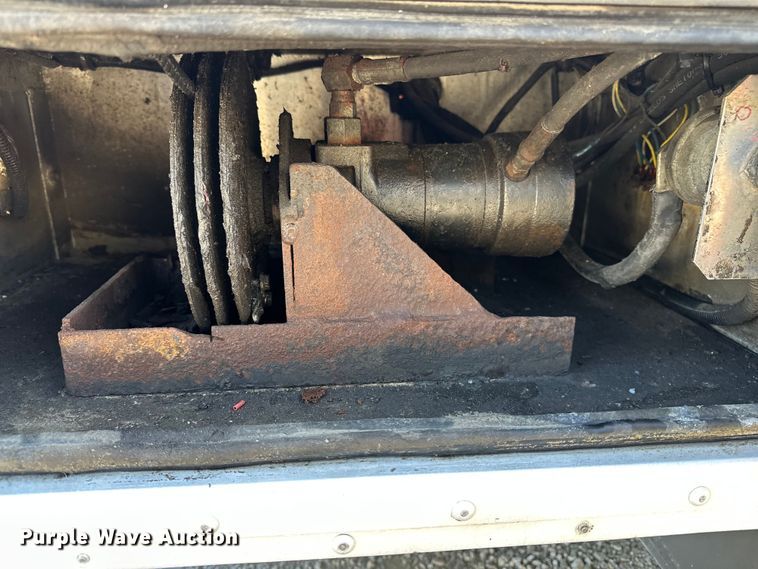 image for item EA4837 2014 Ford F450 Super Duty box truck