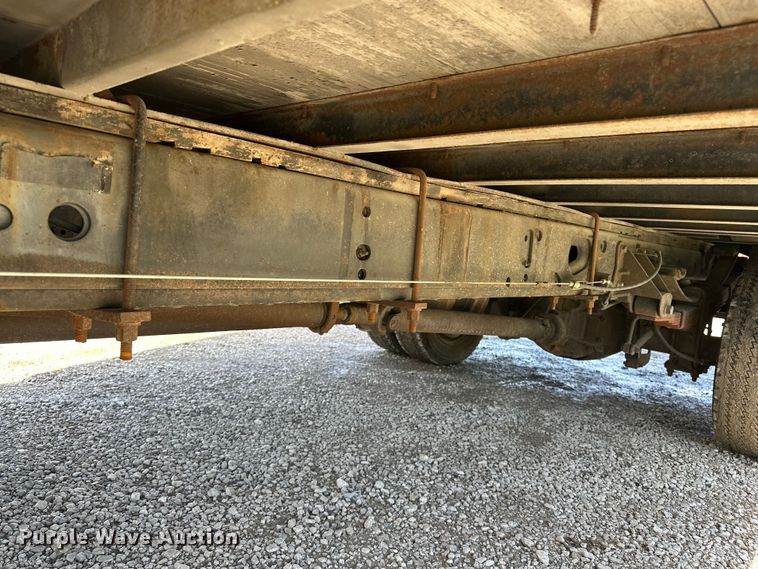 image for item EA4837 2014 Ford F450 Super Duty box truck