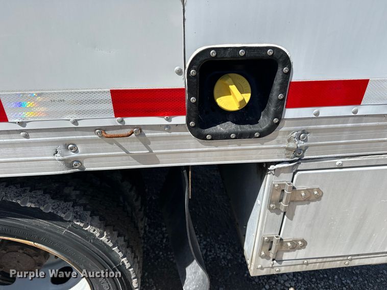 image for item EA4837 2014 Ford F450 Super Duty box truck