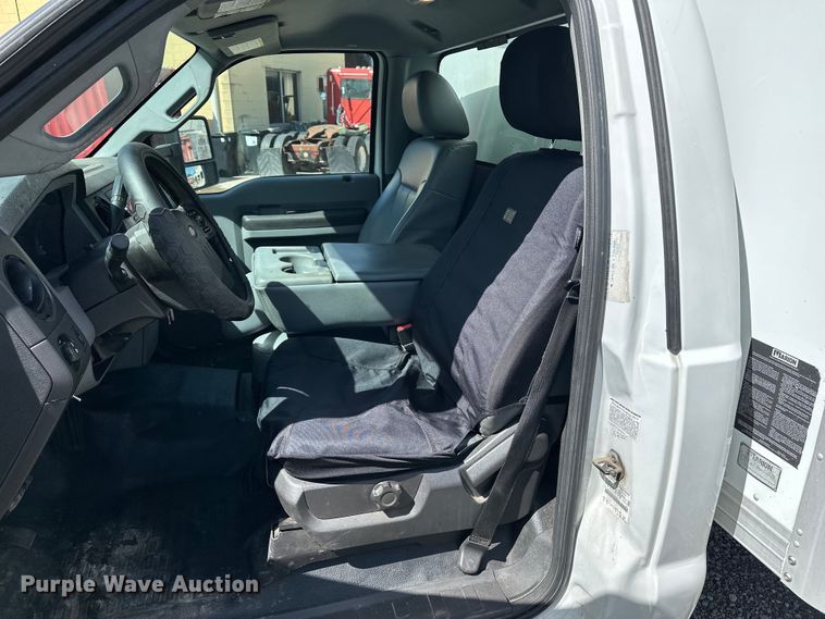 image for item EA4837 2014 Ford F450 Super Duty box truck