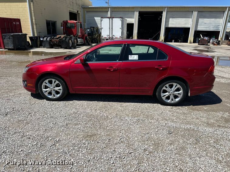 image for item EA4841 2012 Ford Fusion SE 