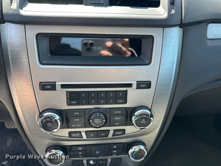 image for item EA4841 2012 Ford Fusion SE 