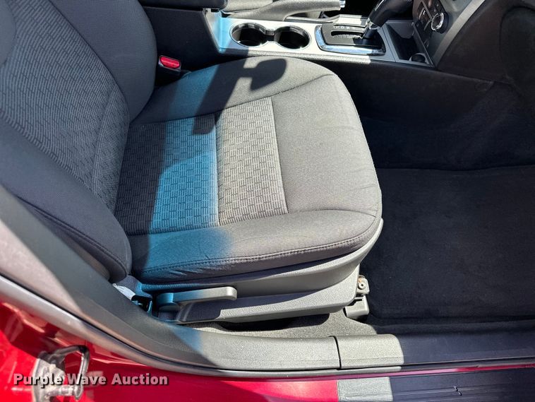image for item EA4841 2012 Ford Fusion SE 