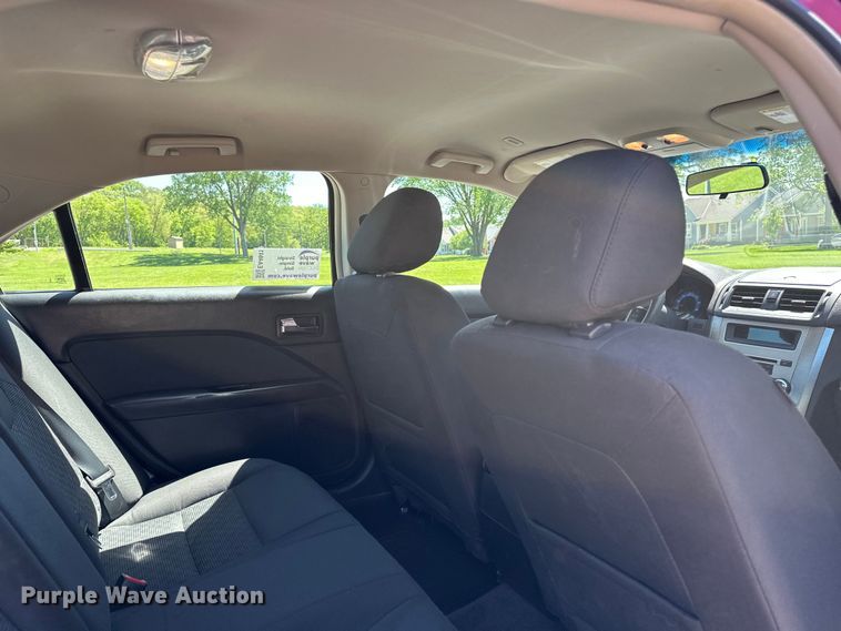 image for item EA4841 2012 Ford Fusion SE 