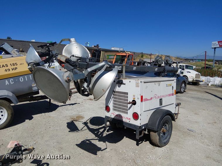 image for item EE5307 2013 Magnum MLT3060K 01 light plant
