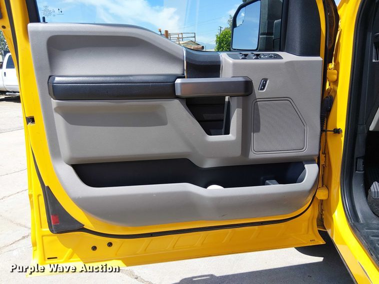 image for item EE5315 2020 Ford F150 Ext. Cab pickup truck