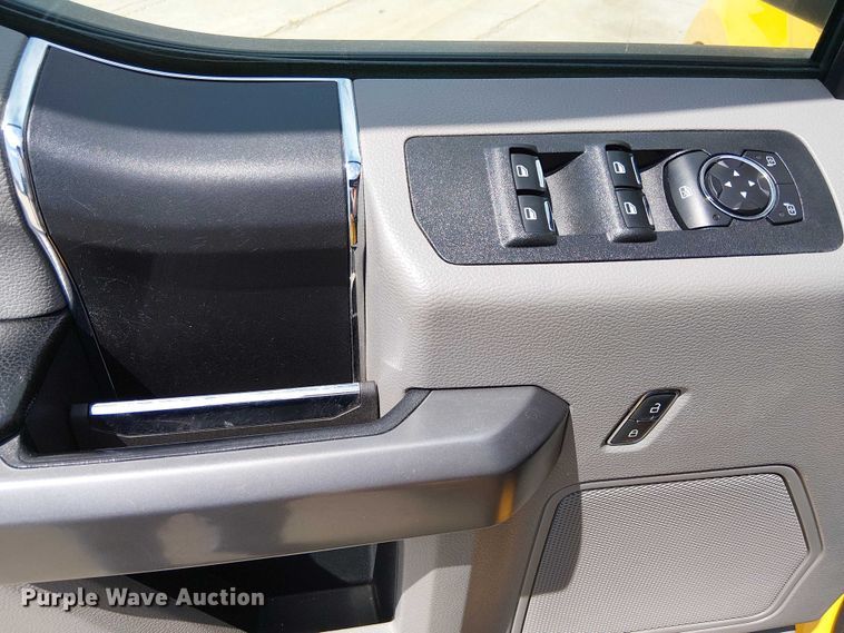 image for item EE5315 2020 Ford F150 Ext. Cab pickup truck