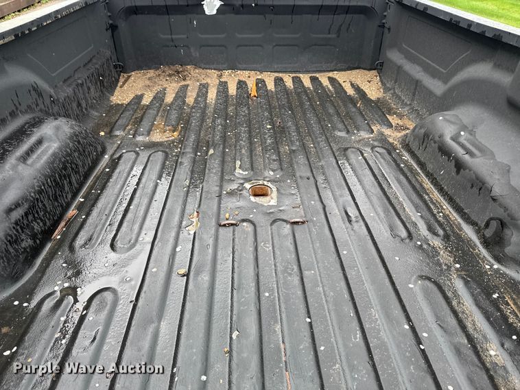 image for item EF2459 2014 RAM 2500 Crew Cab pickup truck