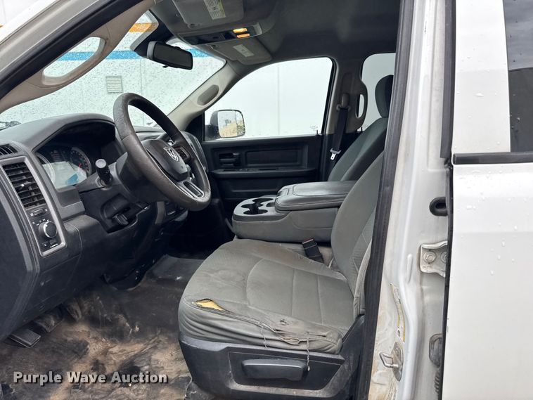 image for item EF2459 2014 RAM 2500 Crew Cab pickup truck