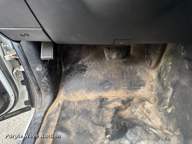 image for item EF2459 2014 RAM 2500 Crew Cab pickup truck