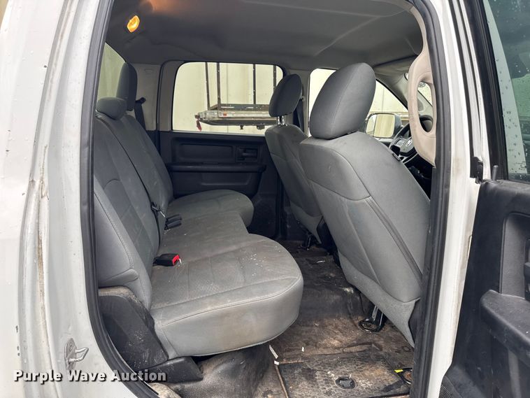 image for item EF2459 2014 RAM 2500 Crew Cab pickup truck