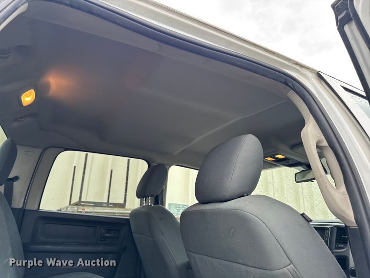 image for item EF2459 2014 RAM 2500 Crew Cab pickup truck