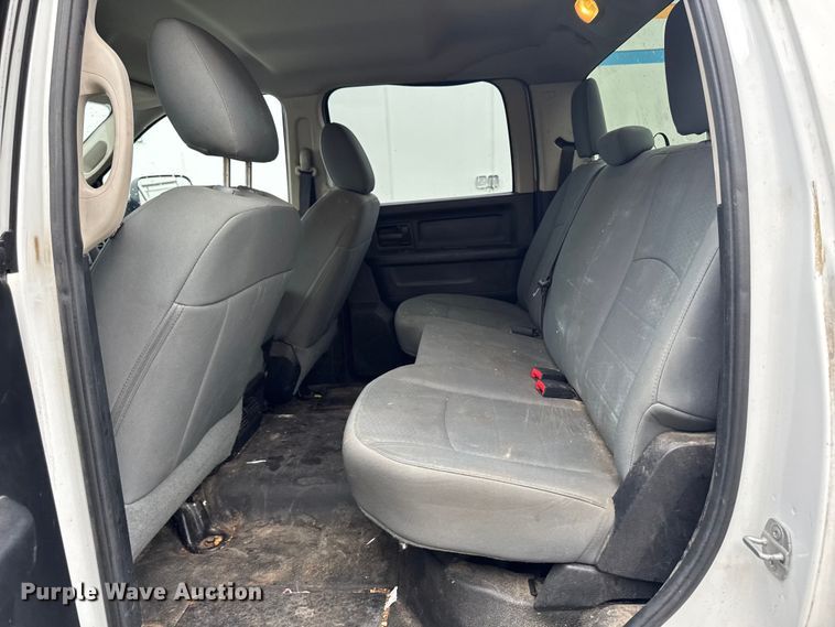 image for item EF2459 2014 RAM 2500 Crew Cab pickup truck