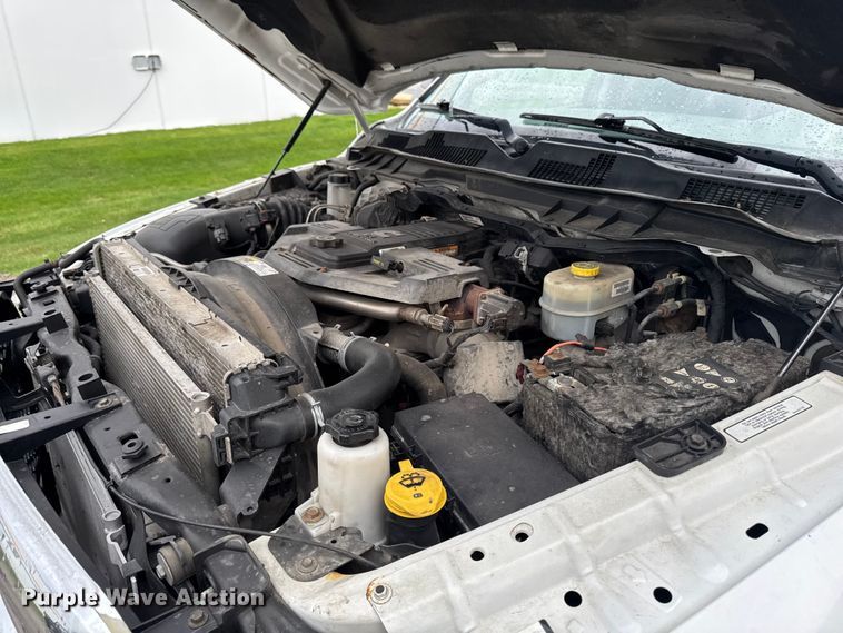 image for item EF2459 2014 RAM 2500 Crew Cab pickup truck