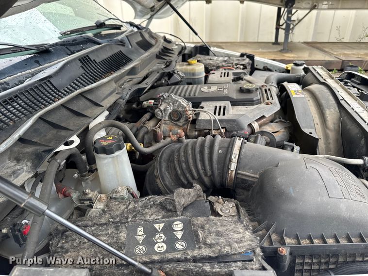 image for item EF2459 2014 RAM 2500 Crew Cab pickup truck
