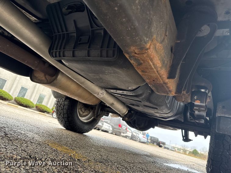 image for item EF2460 2019 GMC Sierra 1500 Ext. Cab pickup truck