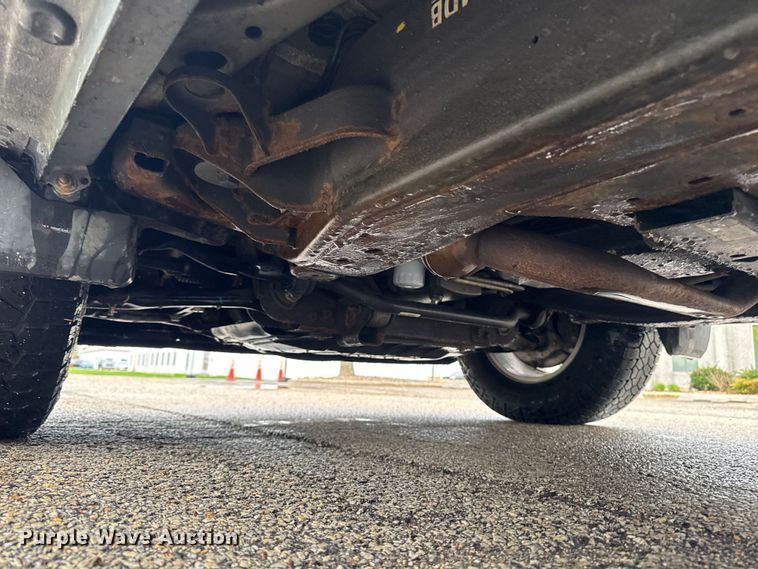 image for item EF2460 2019 GMC Sierra 1500 Ext. Cab pickup truck