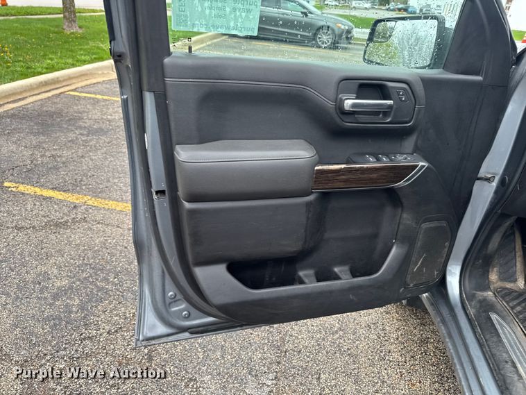 image for item EF2460 2019 GMC Sierra 1500 Ext. Cab pickup truck