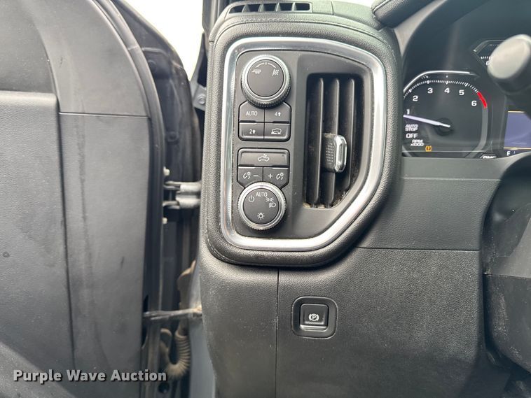 image for item EF2460 2019 GMC Sierra 1500 Ext. Cab pickup truck