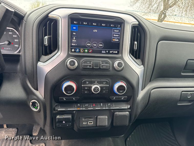 image for item EF2460 2019 GMC Sierra 1500 Ext. Cab pickup truck