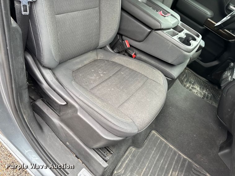 image for item EF2460 2019 GMC Sierra 1500 Ext. Cab pickup truck