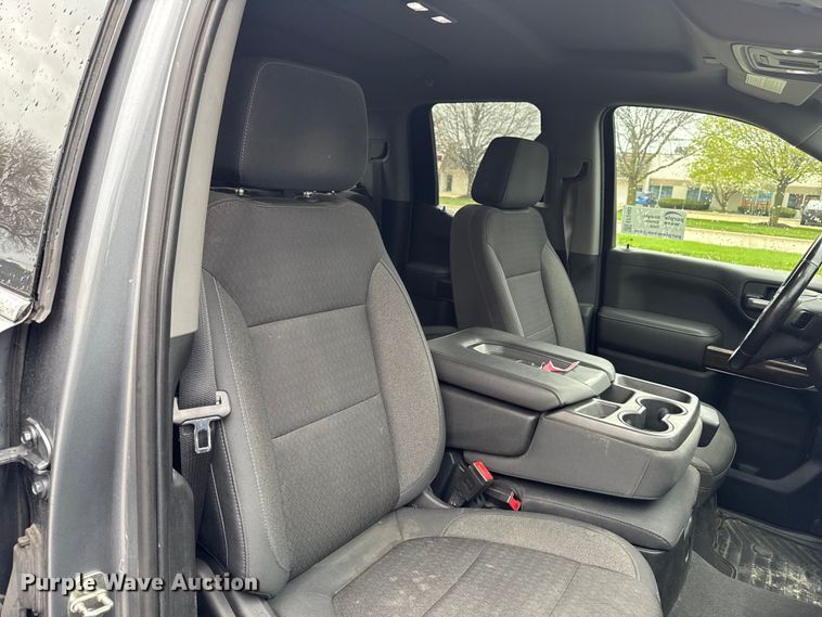 image for item EF2460 2019 GMC Sierra 1500 Ext. Cab pickup truck