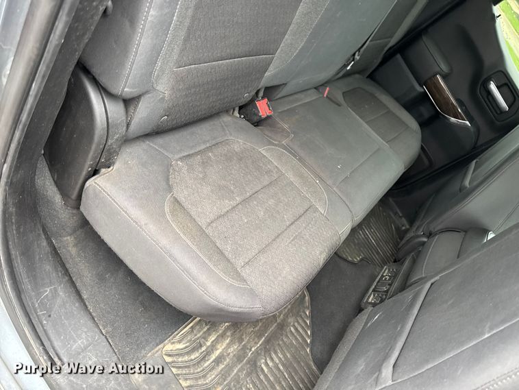 image for item EF2460 2019 GMC Sierra 1500 Ext. Cab pickup truck