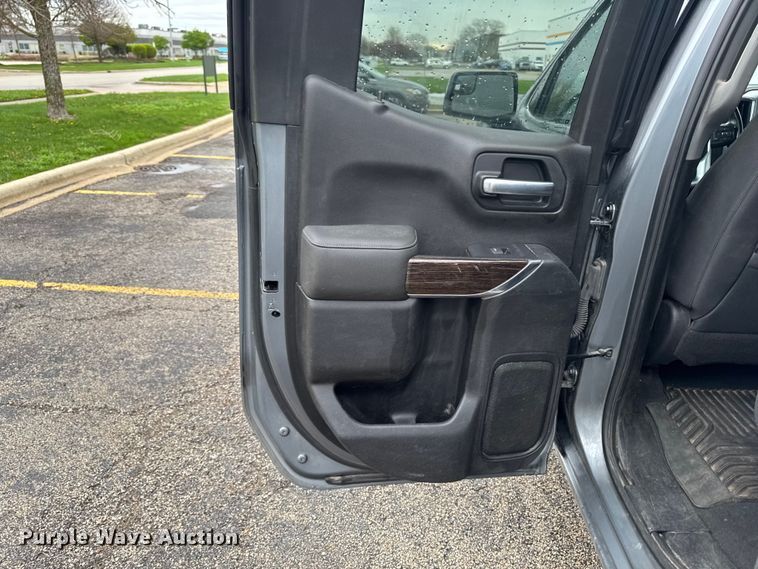 image for item EF2460 2019 GMC Sierra 1500 Ext. Cab pickup truck