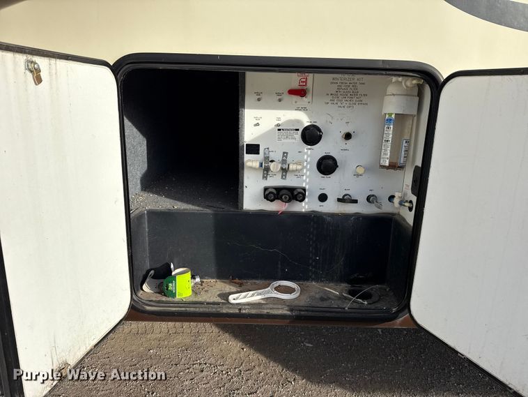 image for item EG1848 2015 Forest River Inc. Sierra camper