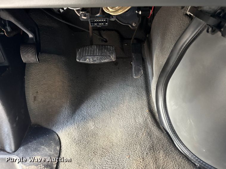 image for item EG1935 2008 Ford E350 handicap accessible van