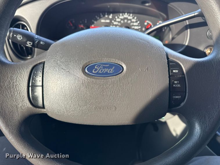 image for item EG1935 2008 Ford E350 handicap accessible van